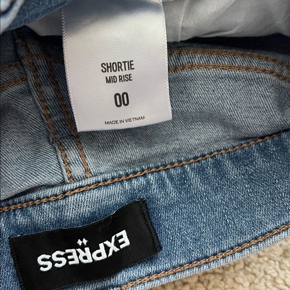 Express Mid Rise Blue Jean Shorts - Picture 3 of 3